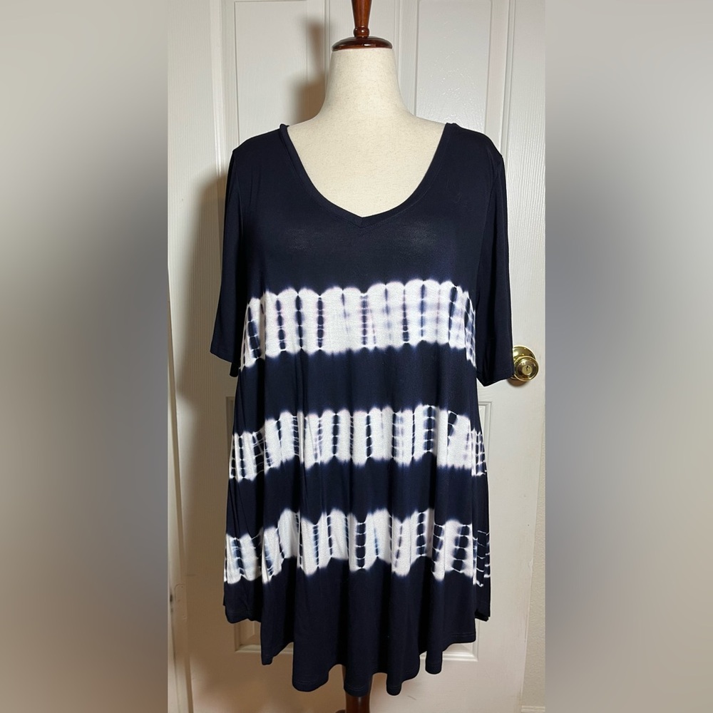 Lane Bryant Navy & White Tie-Dye Short Sleeve Swing Tunic